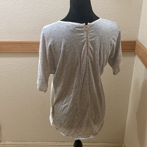 XS J.crew White and gray two toned blouse!!! - Picture 3 of 7